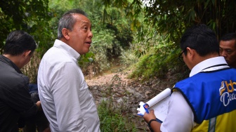 Cek Lokasi Penyebab Banjir Desa Karangligar, Wakil Ketua DPR RI Saan Mustopa: Ini Banjir Abadi...