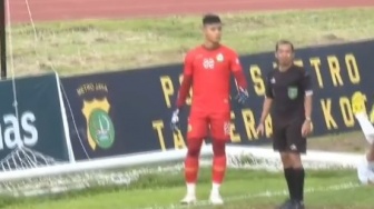 Viral! Ada Adegan Film Shaolin Soccer di Liga 2 Derbi Tangerang