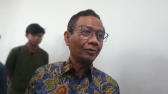 Sebut Menteri-menteri ATR Tak Perlu Takut Soal Izin dan HGB di Laut, Mahfud MD: Bongkar Saja