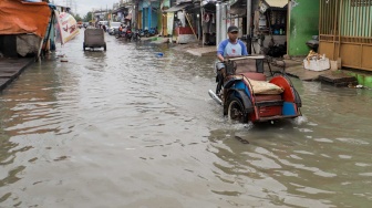 Diprediksi Bakal Terjadi hingga 17 Januari, Banjir Rob di Muara Angke Tidak Sampai Melumpuhkan Aktivitas Warga