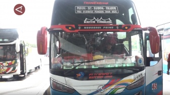 Pulogebang Dipadati Pemudik: Bus dan Awak Siap Tempur Natal & Tahun Baru