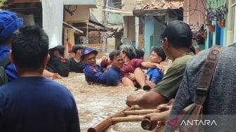 Rumah di Dekat Kelurahan Petogogan Terendam Banjir, Warga Ngaku Belum Dapat Bantuan