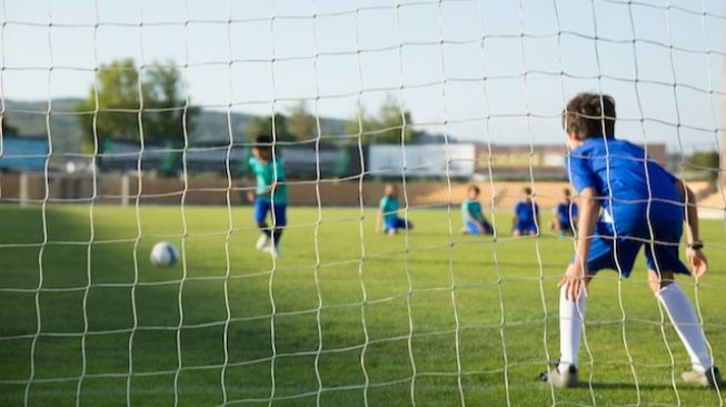 Geger Pemuda 24 Tahun di Bekasi Cabuli 7 Anak Laki-laki, Modusnya Ajak Main Bola