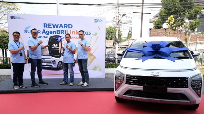 BRI Apresiasi Kinerja AgenBRILink, Hadiahkan Mobil kepada Pemenang Super AgenBRILink