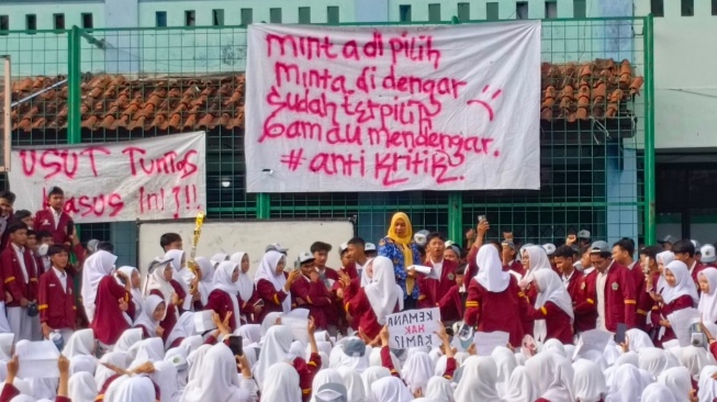 Muda dan Berani! 850 Siswa MAN 2 Kota Bekasi Demo Transparansi Dana Sekolah